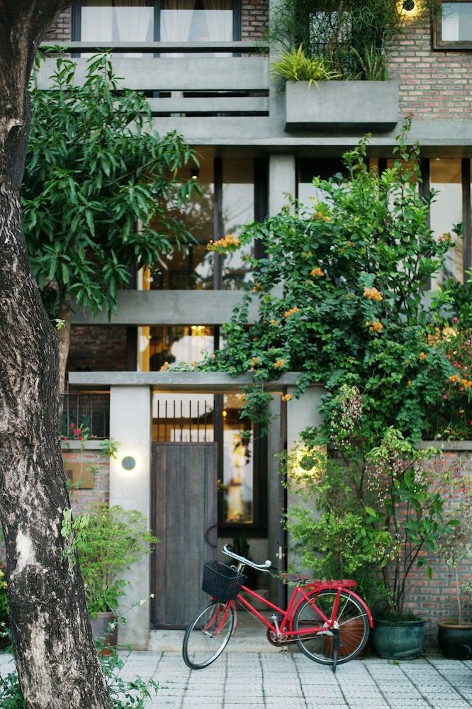 undefined Kaia Gallery Hotel 8