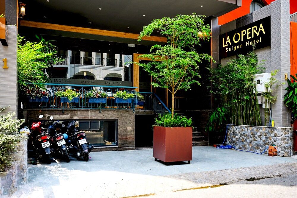 undefined LA OPERA SAIGON HOTEL 4