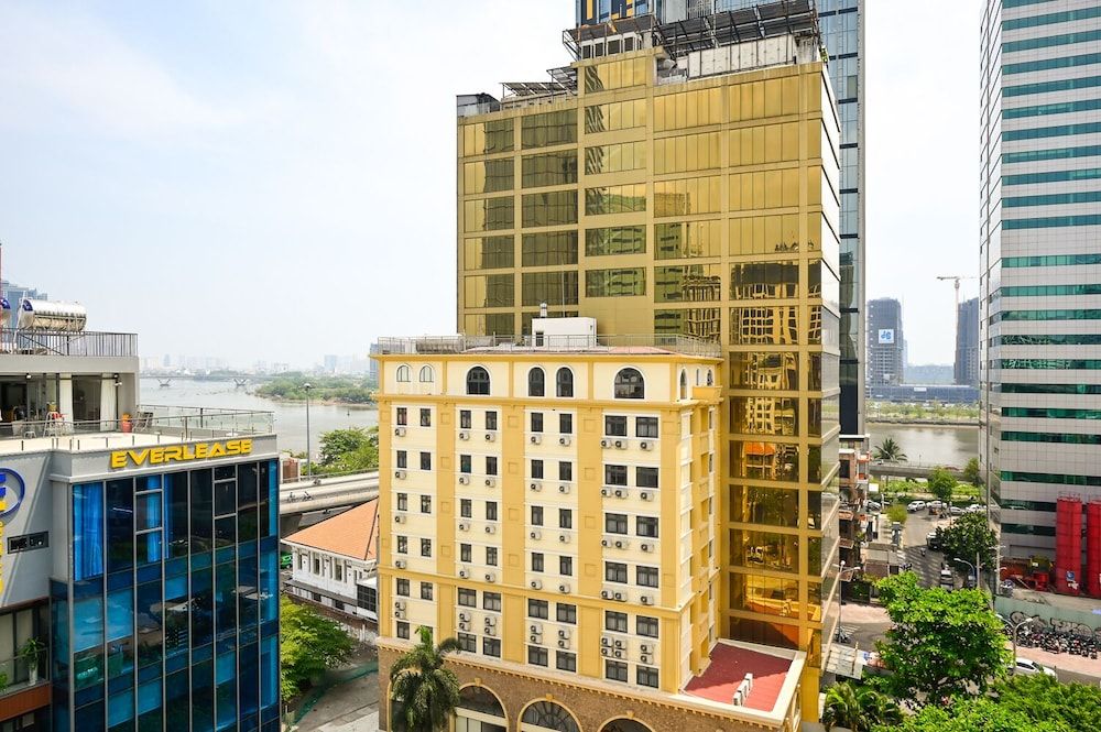 undefined LA OPERA SAIGON HOTEL 5