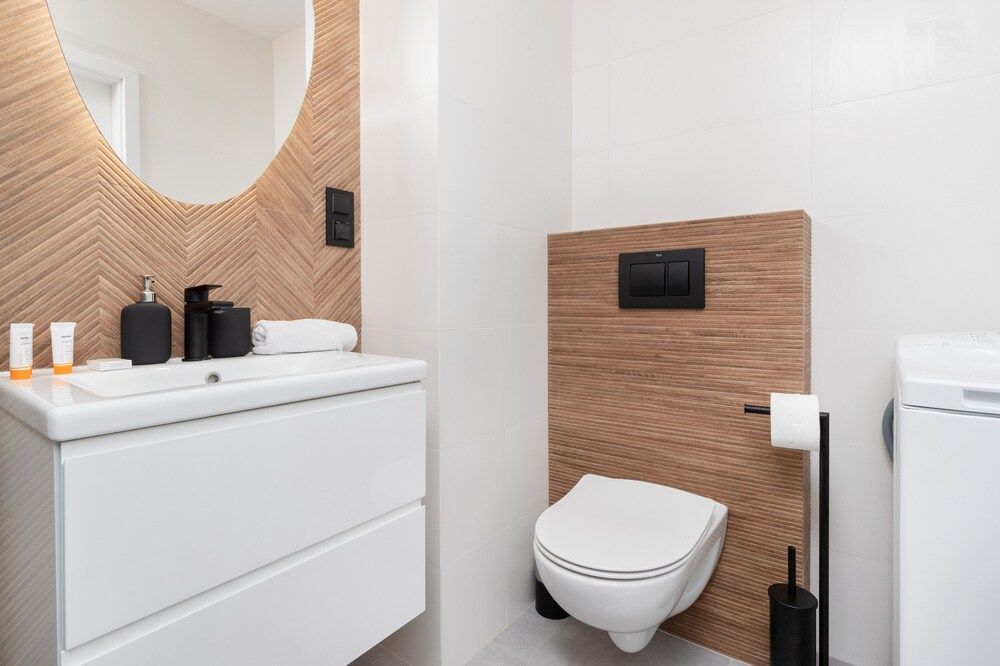 Osiedle Latarnikow Apartment by Renters Apartment, 1 Bedroom, Balcony 10