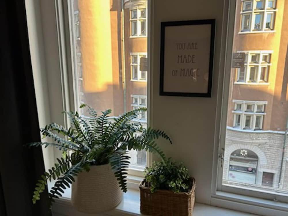 Stockholm Loft Haven 3 Beds in a 1-bedroom Gem Apartment 14