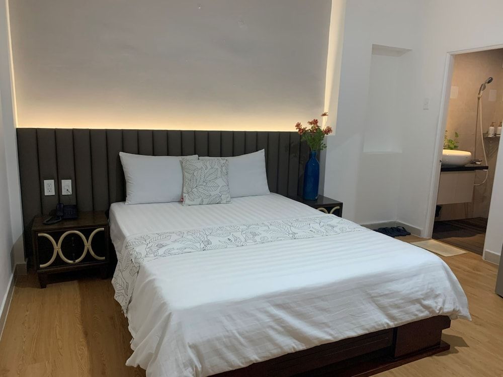 undefined Trang An Hotel 4