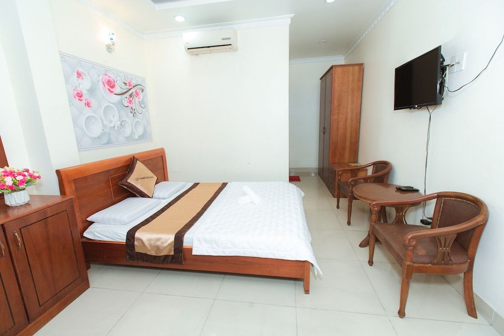 OYO 1175 Trung Mai Hotel Superior Double Room 10