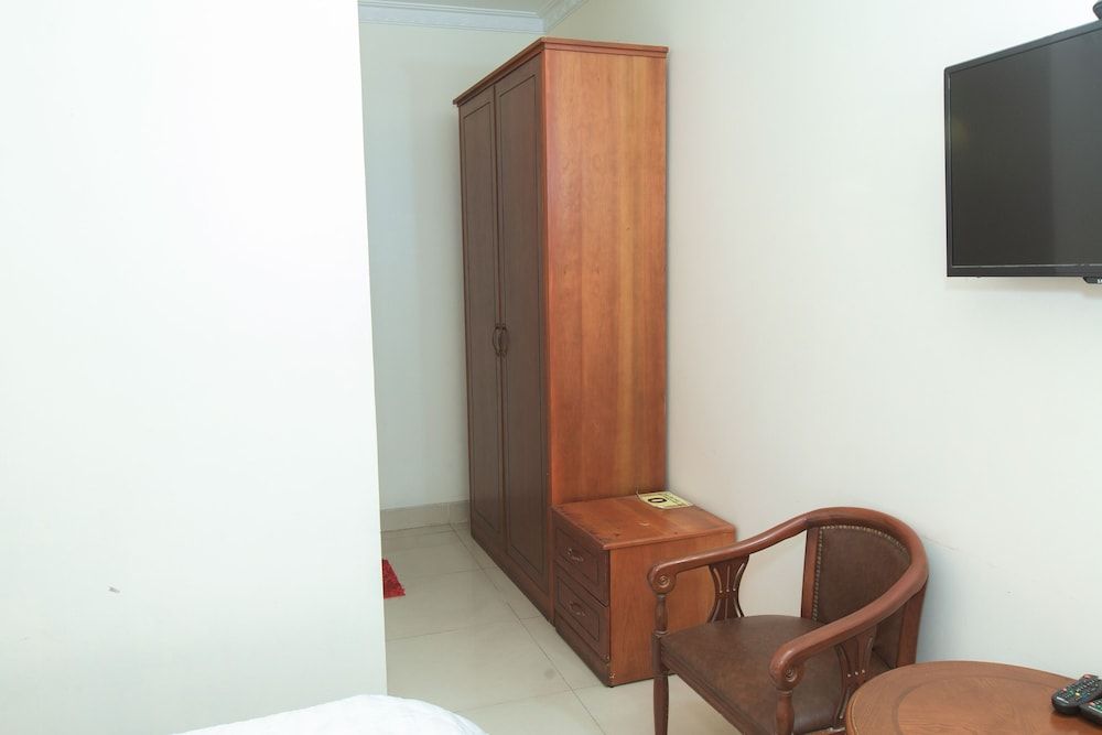 OYO 1175 Trung Mai Hotel Superior Double Room 16