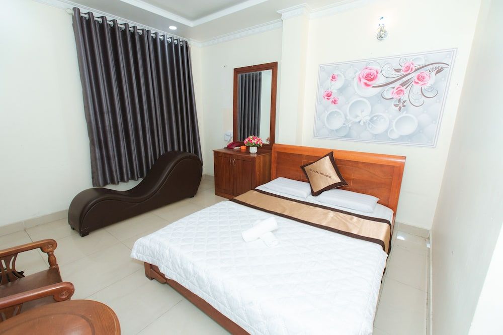 OYO 1175 Trung Mai Hotel Superior Double Room 14