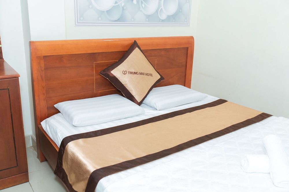 OYO 1175 Trung Mai Hotel Superior Double Room 9