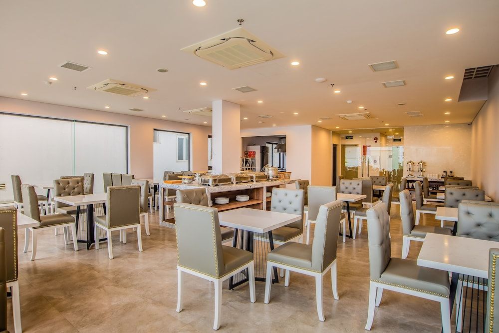 undefined SEA LIGHT HOTEL DA NANG 5