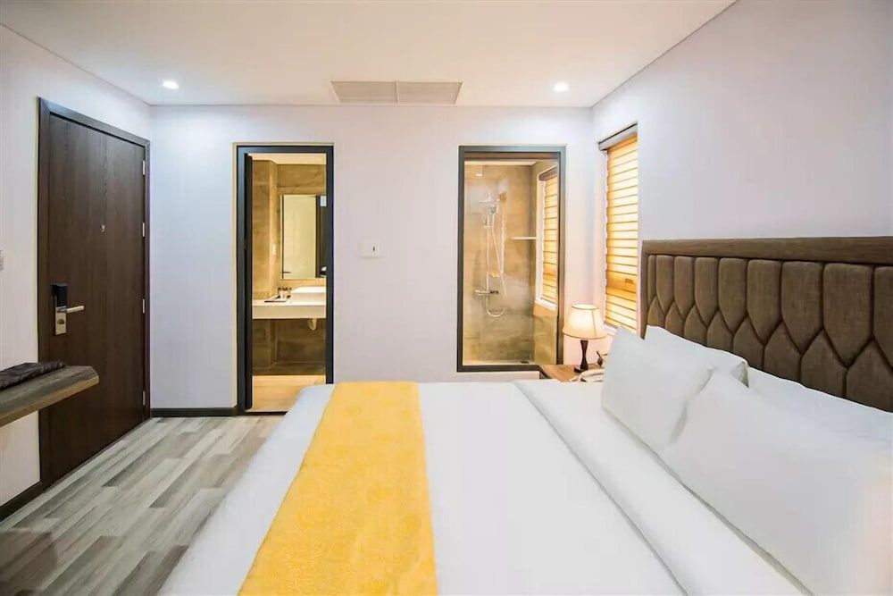 undefined SEA LIGHT HOTEL DA NANG 3