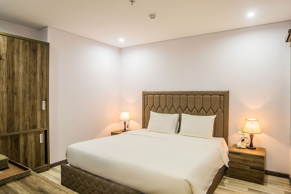 undefined SEA LIGHT HOTEL DA NANG