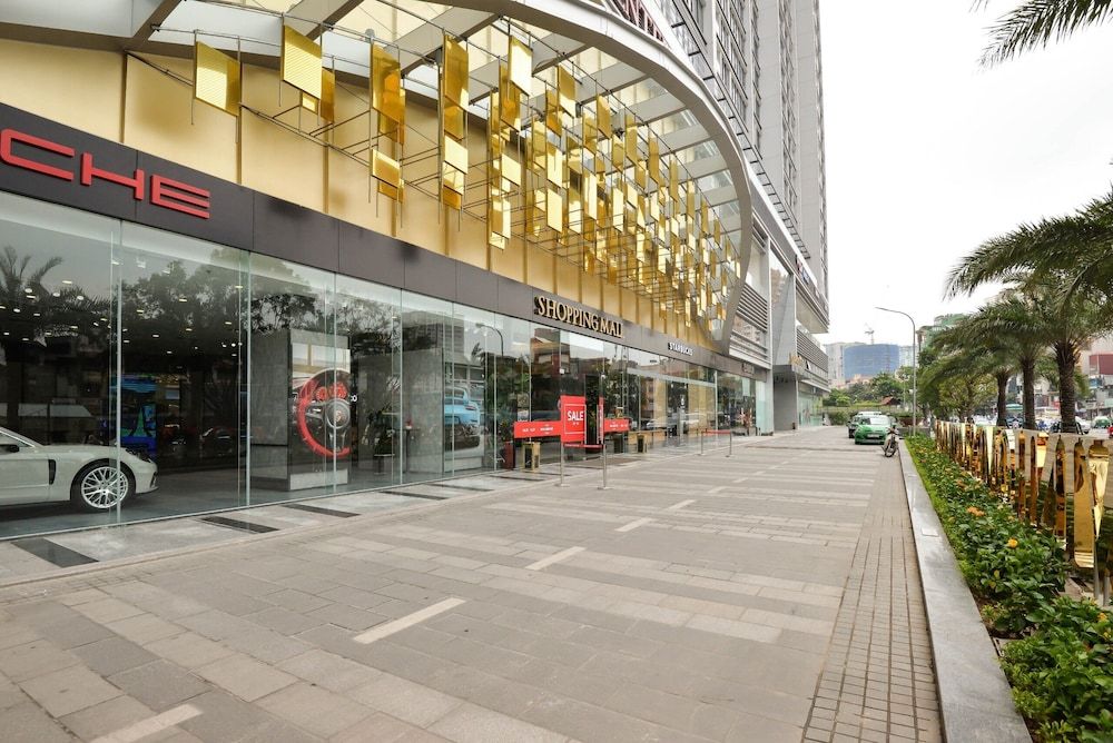 undefined Hi.Home Apartment at Vinhomes Metropolis 5