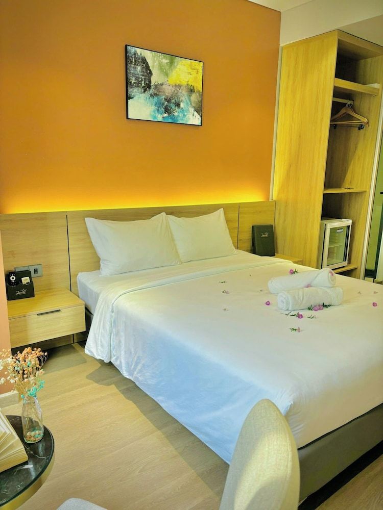 Laputa Hotel Phu Quoc Deluxe Room 3