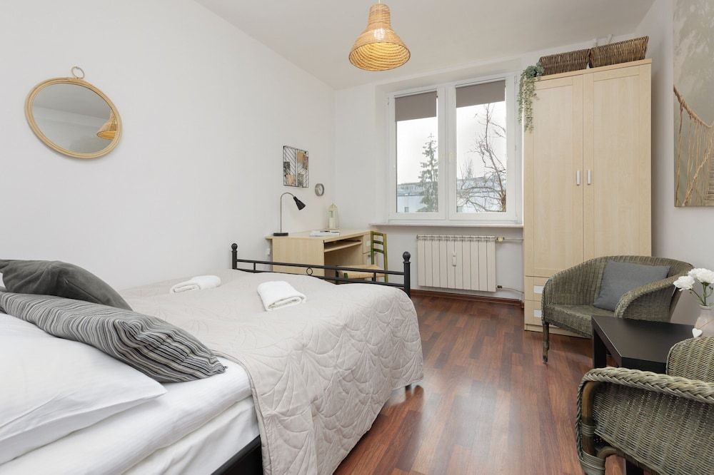 undefined Warsaw Airport Apartment by Renters 6