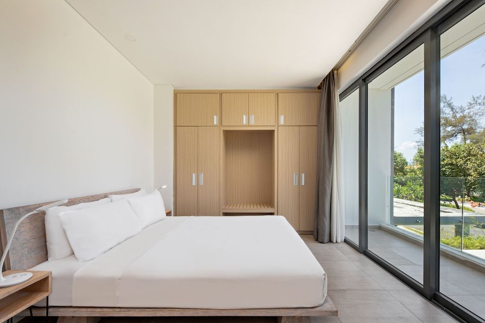 undefined The Point Villa Da Nang 7