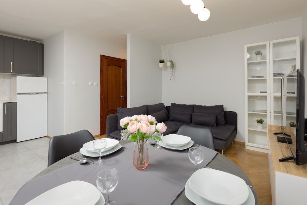 undefined Apartments Old Town Warsaw by Renters 7