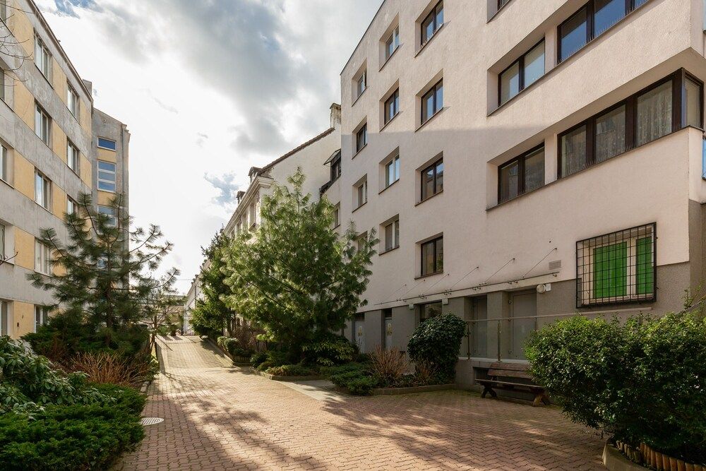 undefined Apartments Old Town Warsaw by Renters 5