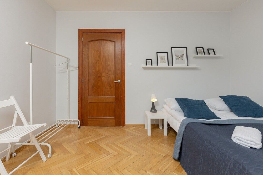 Apartments Old Town Warsaw by Renters Apartment, 2 Bedrooms, Balcony 17