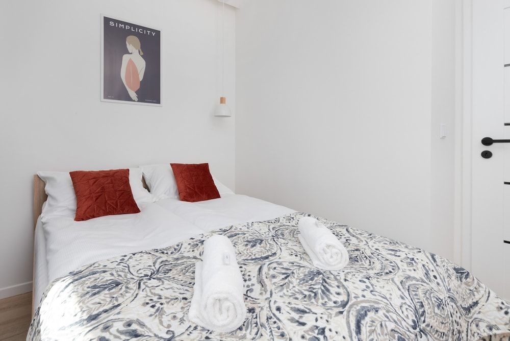 undefined Apartment Park de Gaulle'a by Renters 4