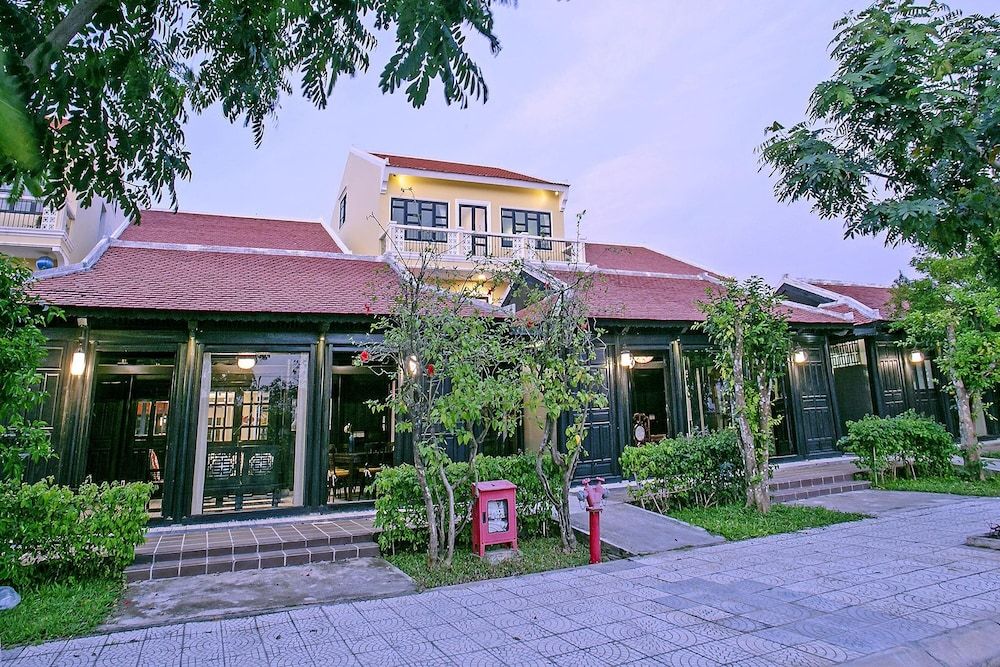 undefined Hoi An Town Home Resort 10
