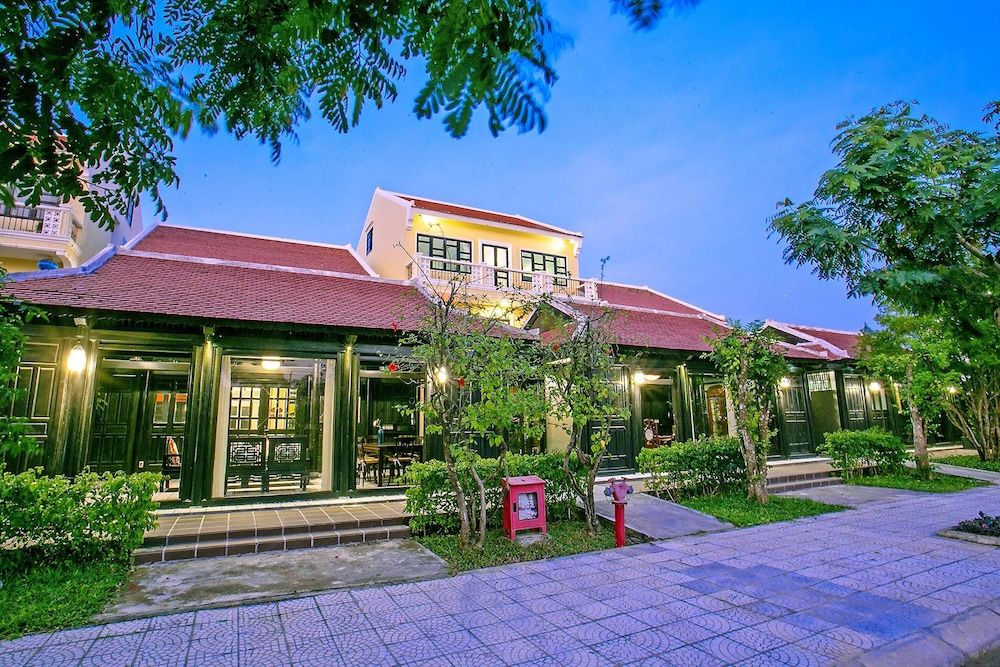 undefined Hoi An Town Home Resort 8