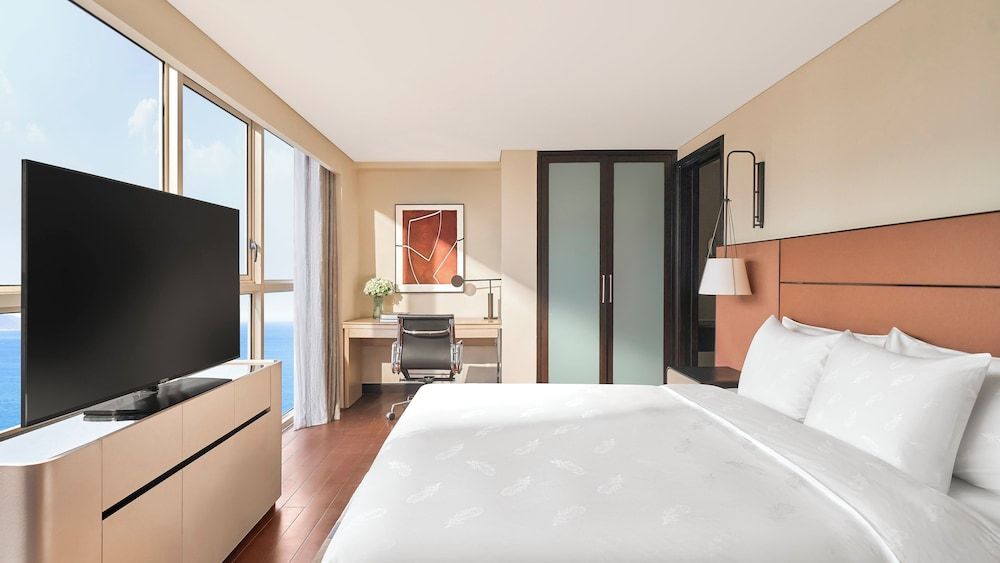 Suite, 2 Bedrooms (Dual Level, 2 King)