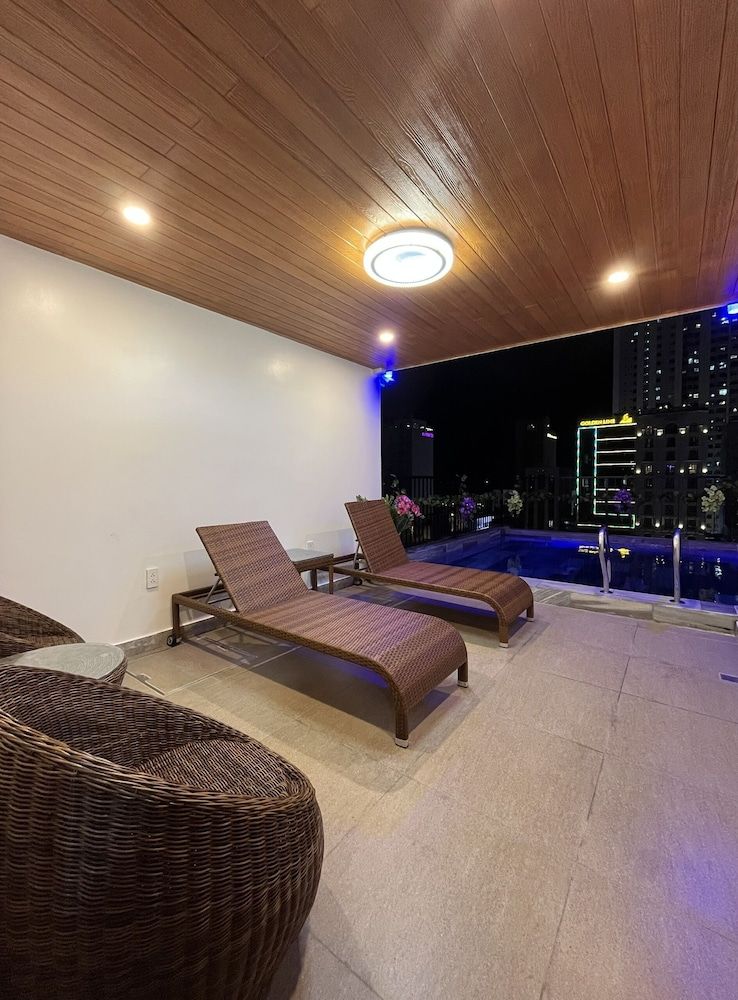 undefined SAMATHA APARTMENT & HOTEL 2