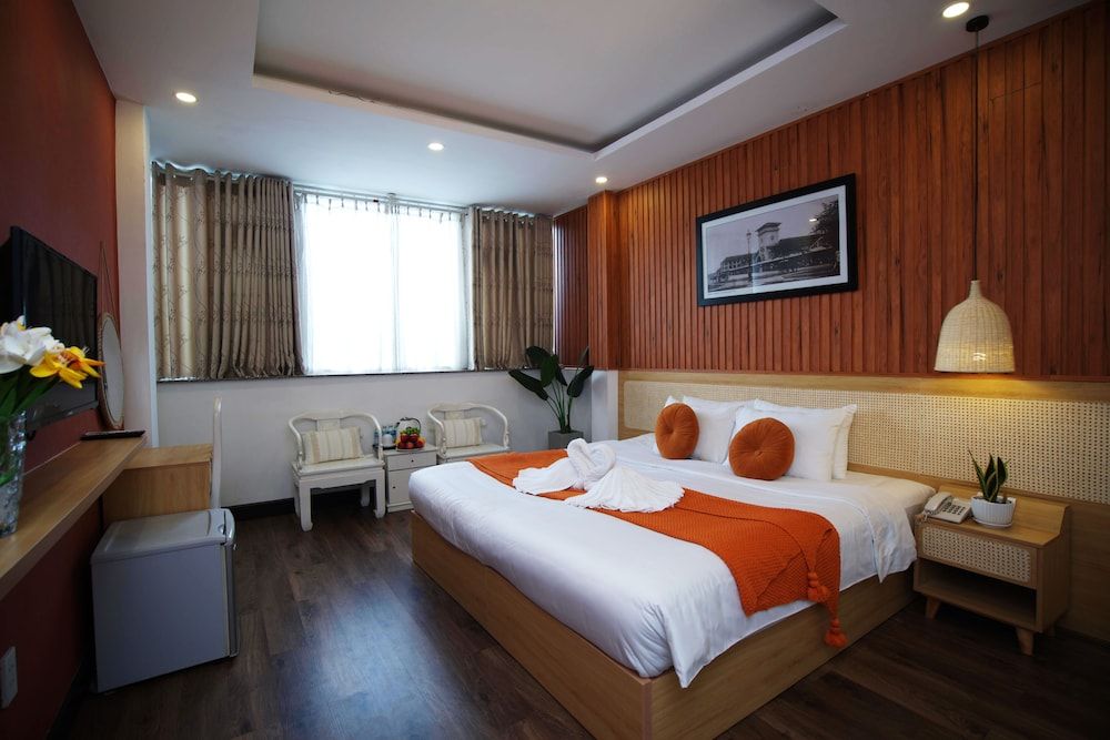 undefined Saigon Central Hotel