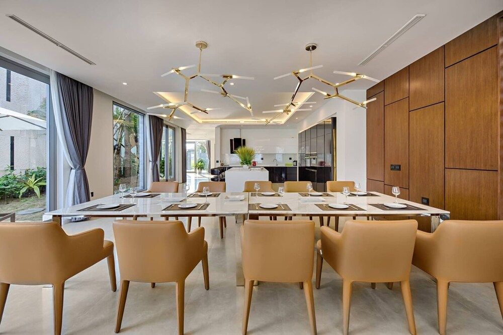 undefined Luxury Beachfront Villa W Private Pool Beach Num1 10