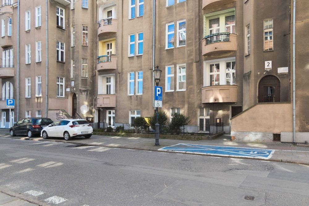 undefined Gdyńskich Kosynierów 2/4a 2