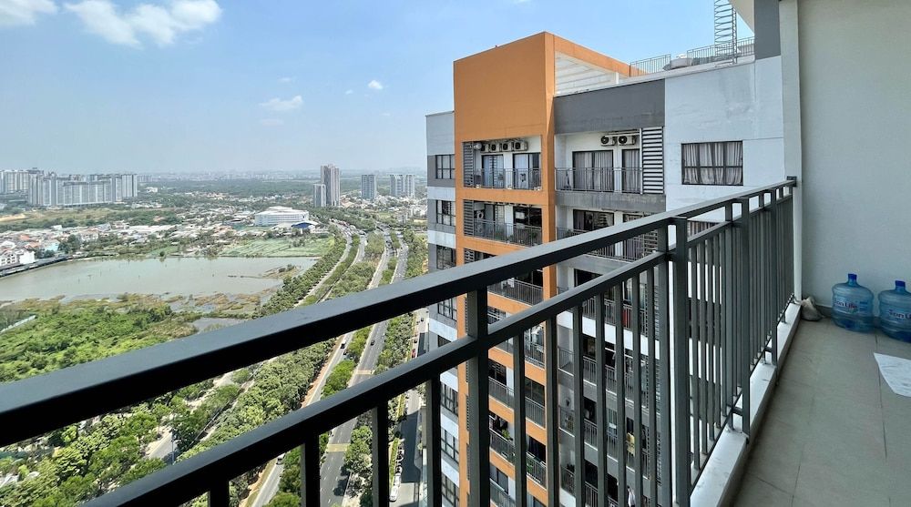 undefined JinJoo Home - The Sun Avenue Apartment District 2 2