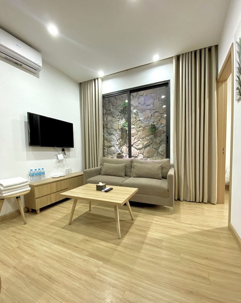 undefined MoonLight Tay Ho 5