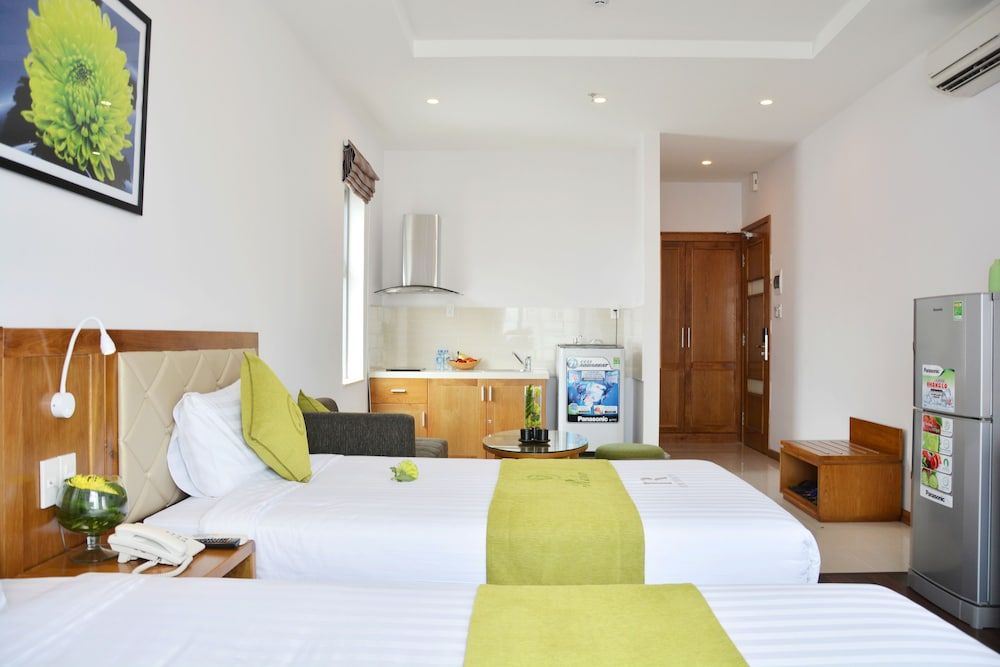 undefined Hang Beach 5