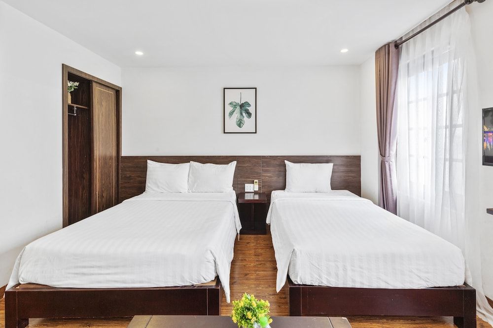 Kiss Hotel and Apartment Da Nang Deluxe Triple Room, City View 4