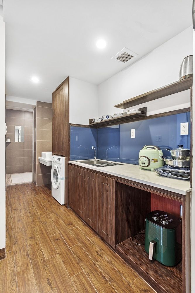 Kiss Hotel and Apartment Da Nang Presidential Studio Suite, 1 Bedroom, Kitchen, Ocean View 9