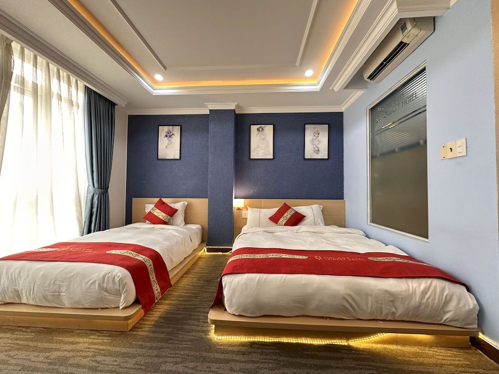 undefined Capital O 1177 Saigon Sweet Hotel 2