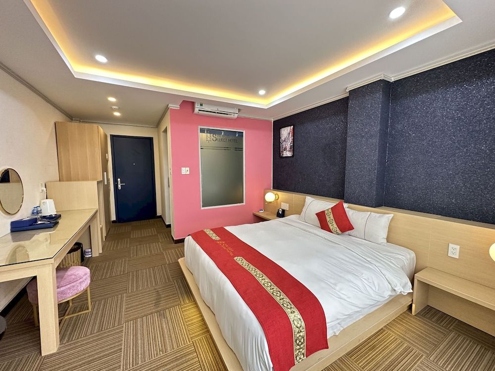 Capital O 1177 Saigon Sweet Hotel Standard Double Room 5