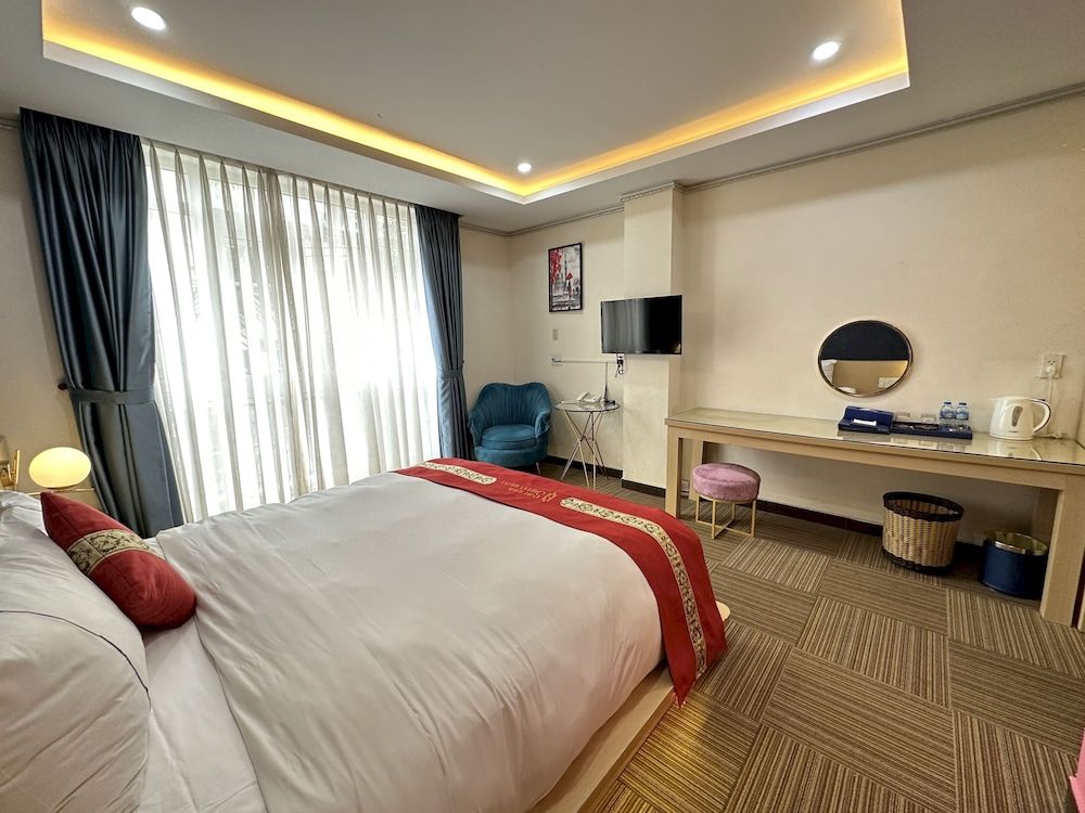 Capital O 1177 Saigon Sweet Hotel Standard Double Room 3