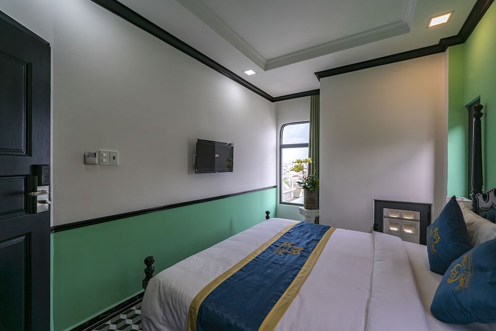 Collection O VyVy Airport Hotel Suite Double 17