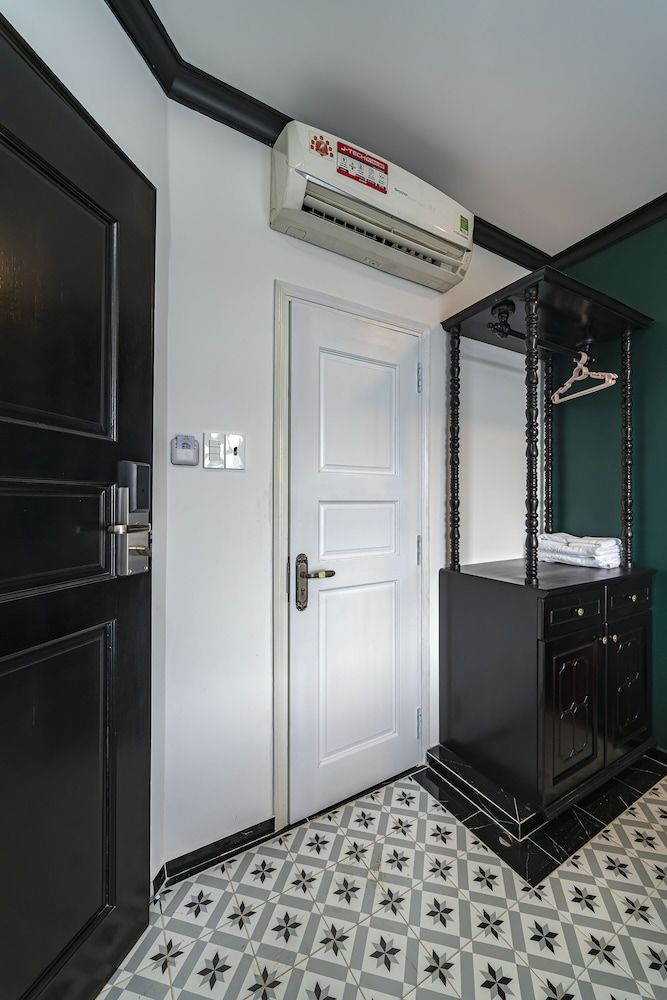 Collection O VyVy Airport Hotel Suite Double 24