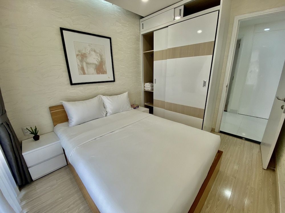 undefined Convinia Apartment 8