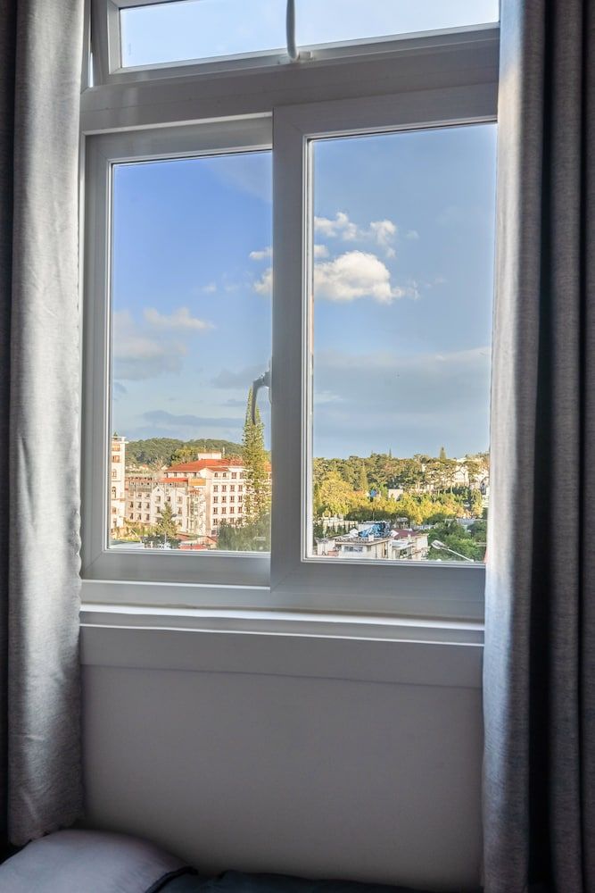 AP HOTEL Panoramic Double Room Single Use 5