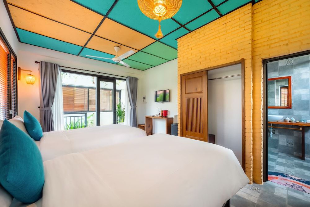 Sunkissed Paddy Hoi An Villa Superior Twin Room 4
