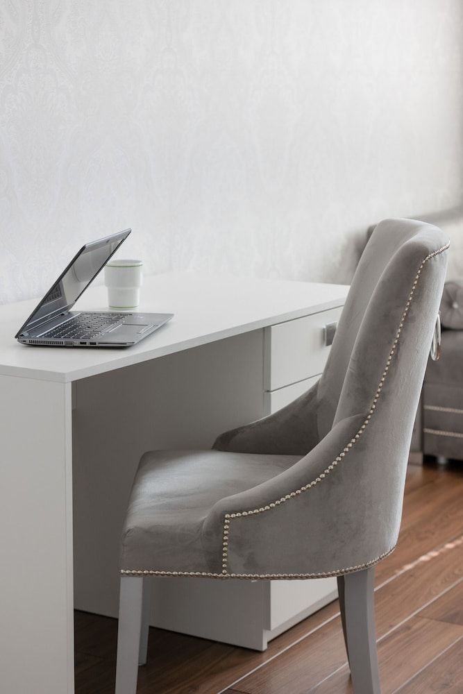 undefined Glamorous Apartment Wilanow by Renters 6