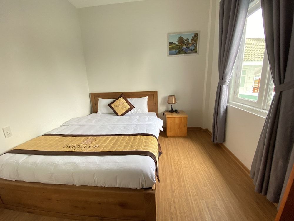 undefined Cherry Luxury Hotel 4