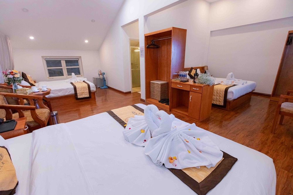 undefined Cherry Luxury Hotel