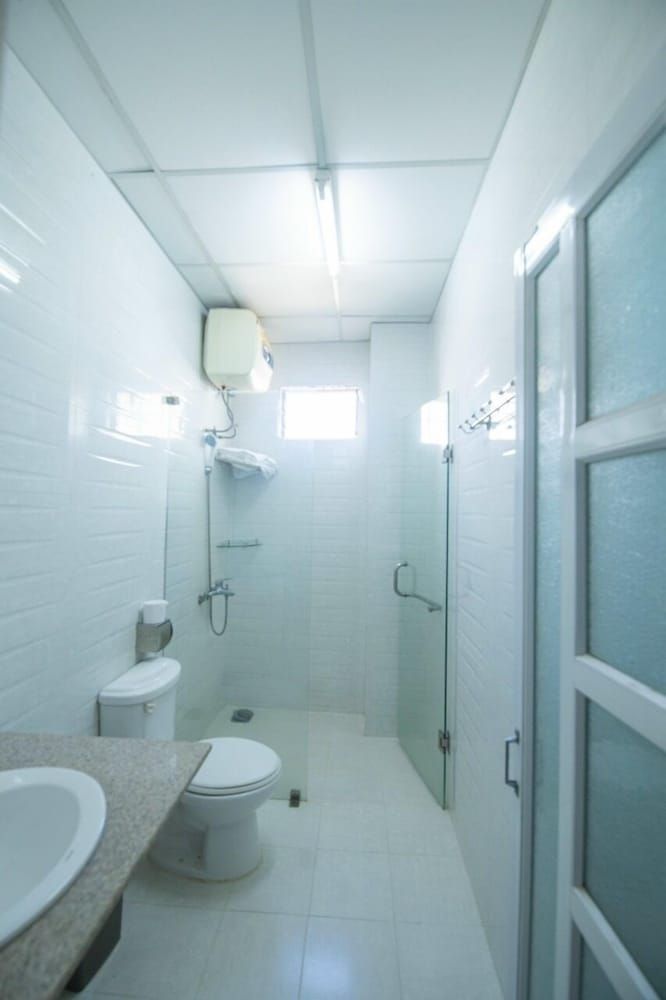 undefined Hong Tam Hotel 10