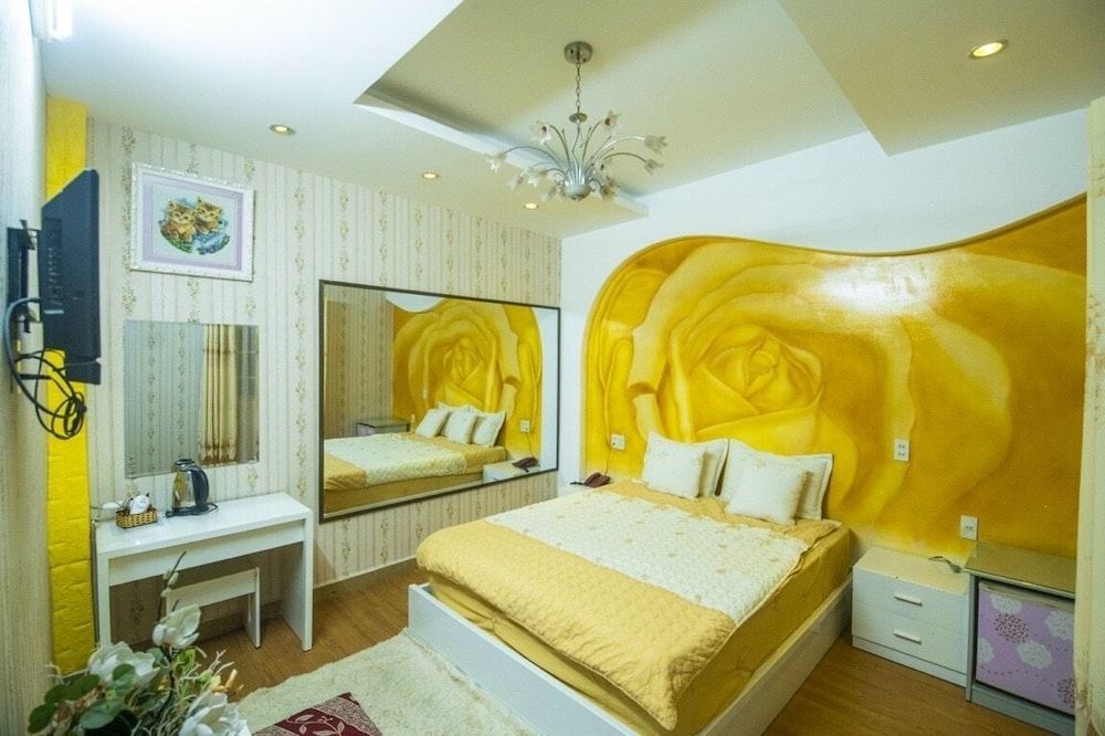 undefined hong tam 5