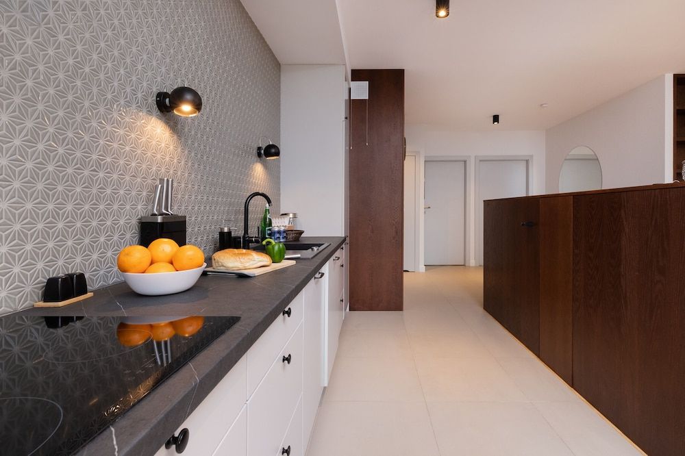 undefined Business Flat Oliva by Renters Prestige 10