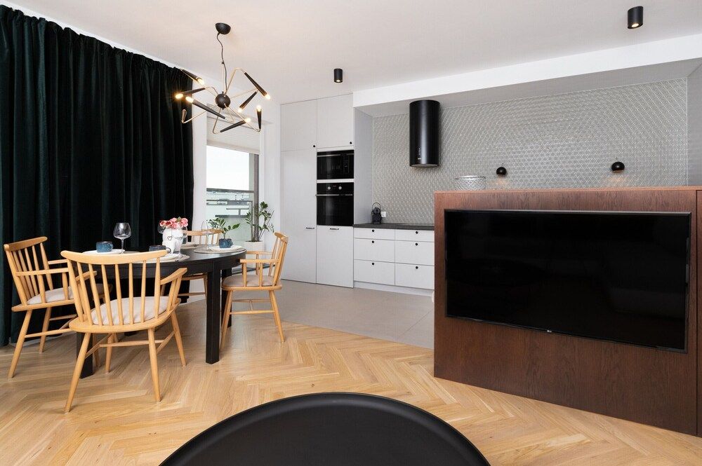 undefined Business Flat Oliva by Renters Prestige 7