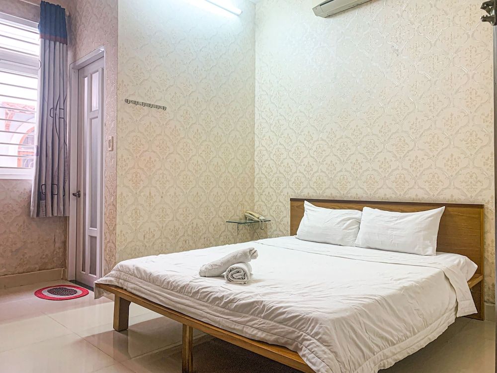 undefined Lucky Hotel 4