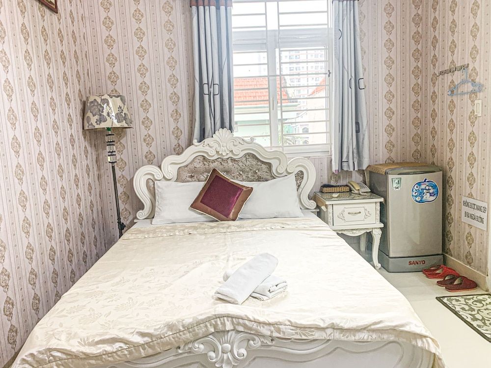 undefined Lucky Hotel 10